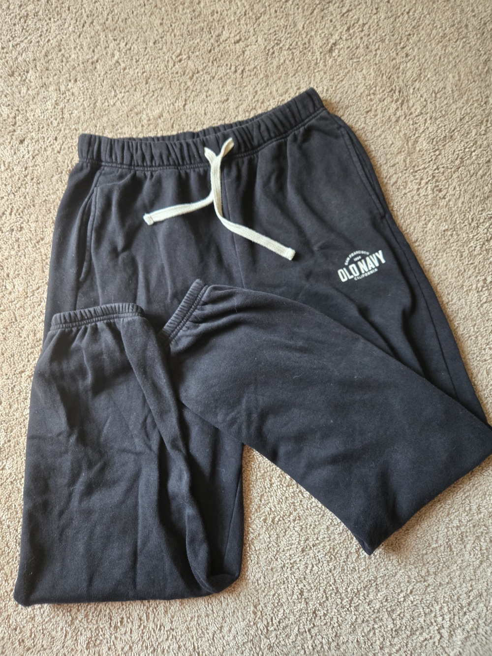 Old Navy Extra High-Waisted Logo Sweatpants M